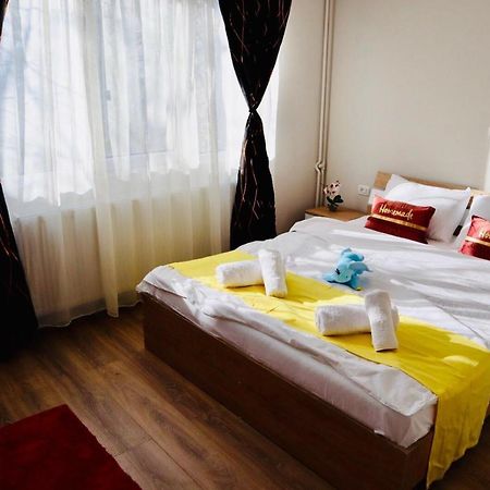 Joy City Stay Iasi 10 Timisoara Ngoại thất bức ảnh