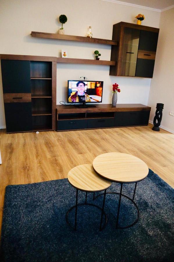 Joy City Stay Iasi 10 Timisoara Ngoại thất bức ảnh
