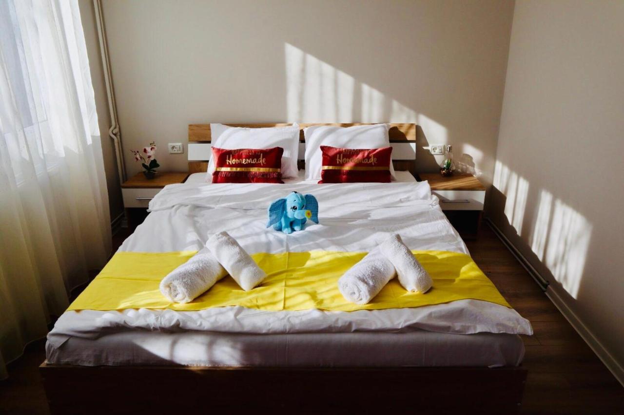 Joy City Stay Iasi 10 Timisoara Ngoại thất bức ảnh